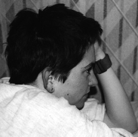 Anne looking to the Tv